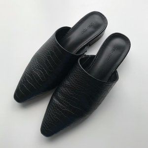 OAK + FORT Embossed Pointer Mule